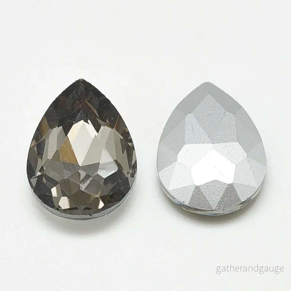 Kinesisk strass - Teardrop Black Diamond 25x18mm 1 styck