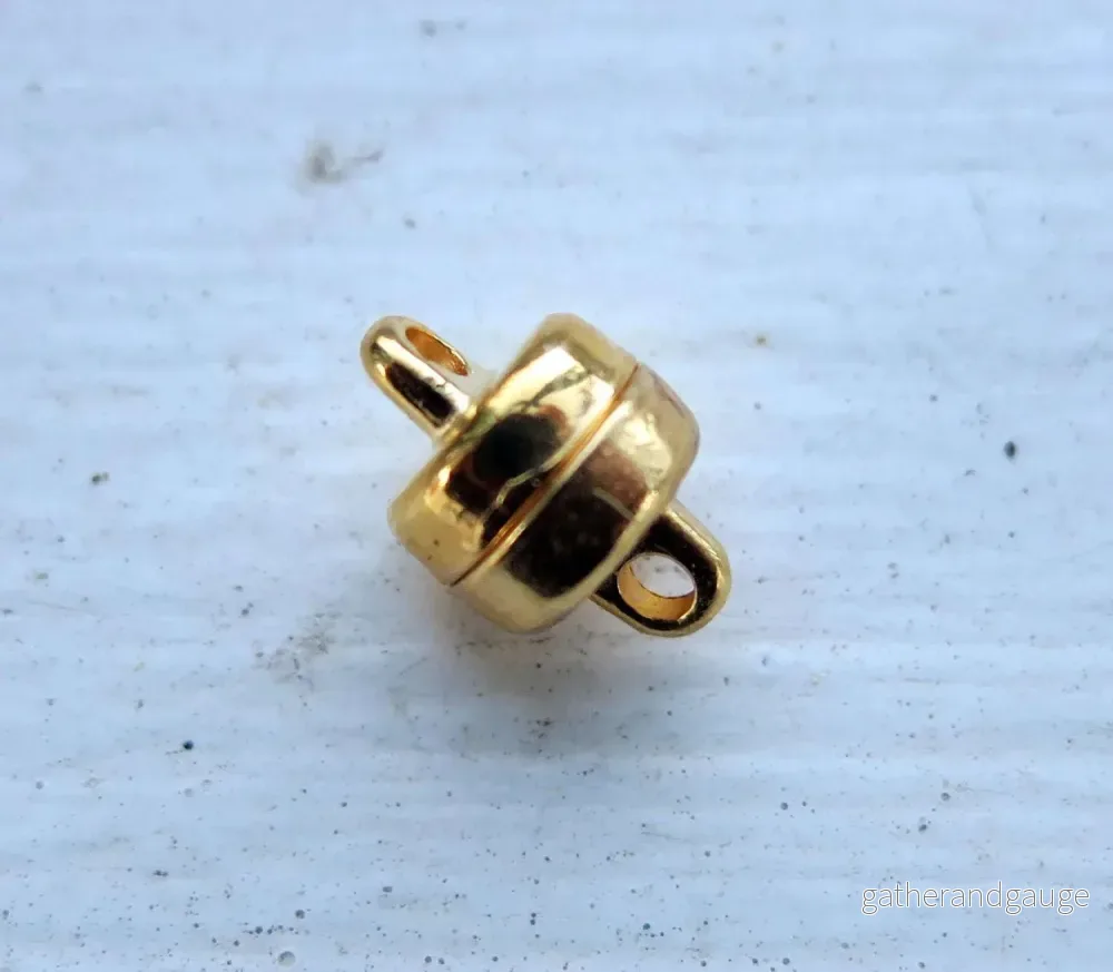 Magnetlås Guldfärgad - Enkel Platt Rund 6,5x5,3mm, 1 styck