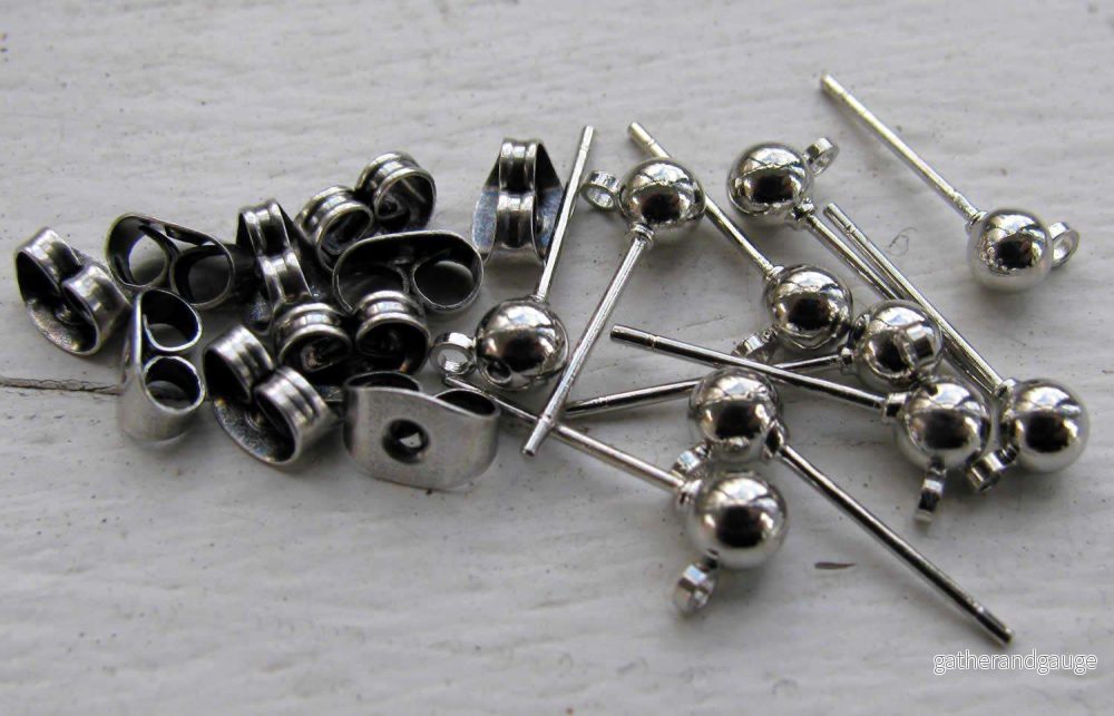 Örstickare Silverfärgad - Kula med Ögla, 4mm, 10-pack - Bild 2