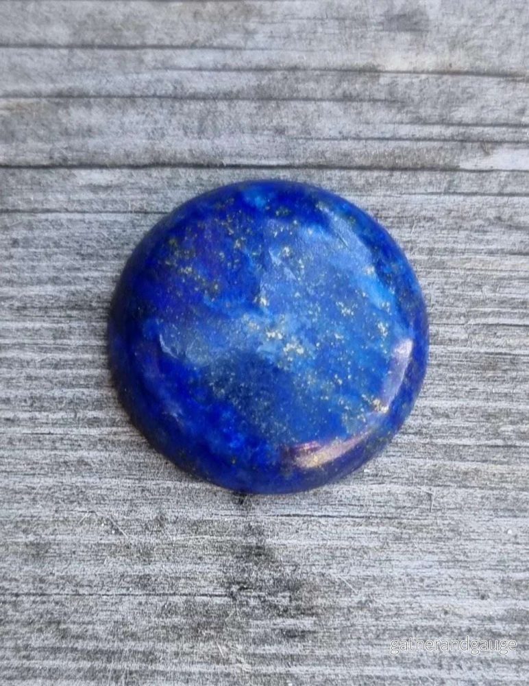 Cabochon – Rund mörkblå 20mm 1 styck Cabochon – Rund mörkblå 20mm 1 styck