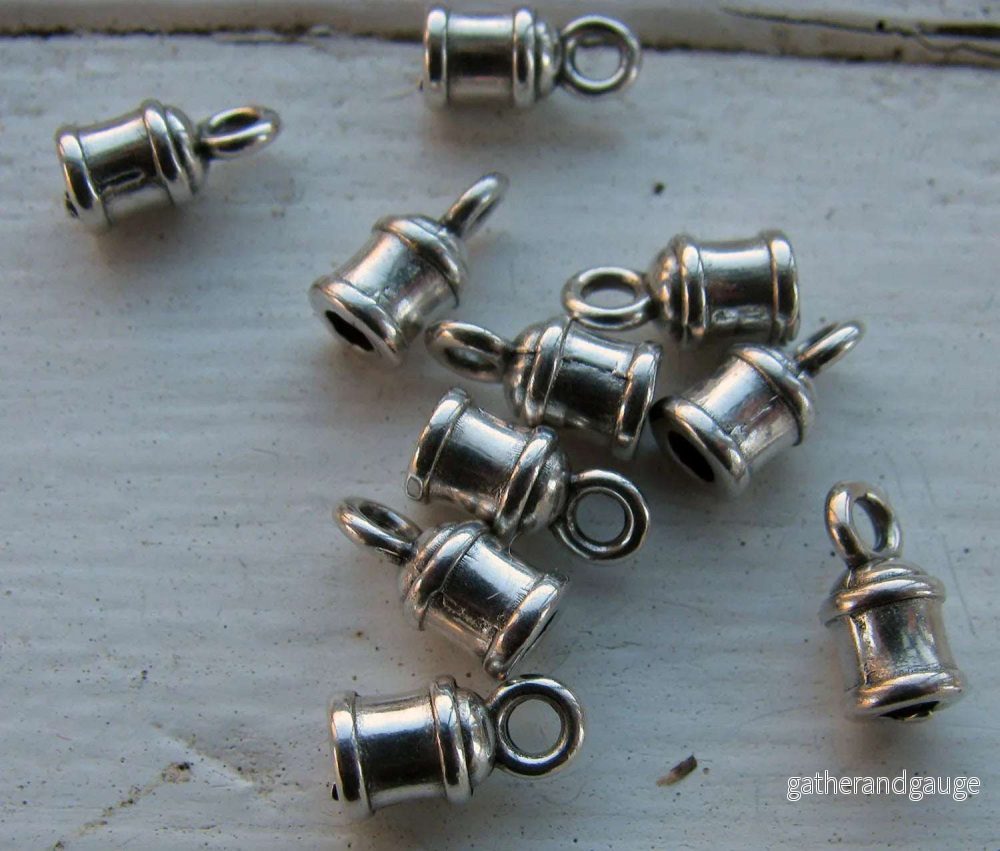 Ändfäste Silverfärgade – Mindre med rand, 2,2mm, 10-pack Ändfäste Silverfärgade – Mindre med rand, 2,2mm, 10-pack