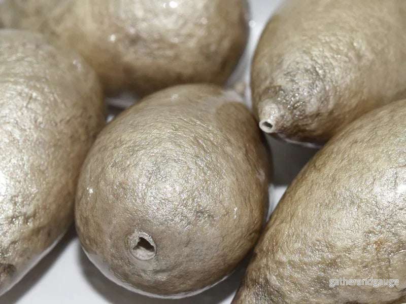 Paper Mache Beads – Dropp Grey 40x23mm 1 styck Paper Mache Beads – Dropp Grey 40x23mm 1 styck