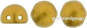 CzechMates Cabochon - Matte Metallic Goldenrod 7mm 2-håls, 10-pack - Bild 2