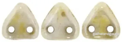 CzechMates Triangle Bead – Två hål, Opaque Luster Picasso 6mm, 10 gram CzechMates Triangle Bead – Två hål, Opaque Luster Picasso 6mm, 10 gram