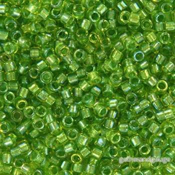 Miyuki Delica – Fancy Lined Chartreuse 11/0, 5 gram