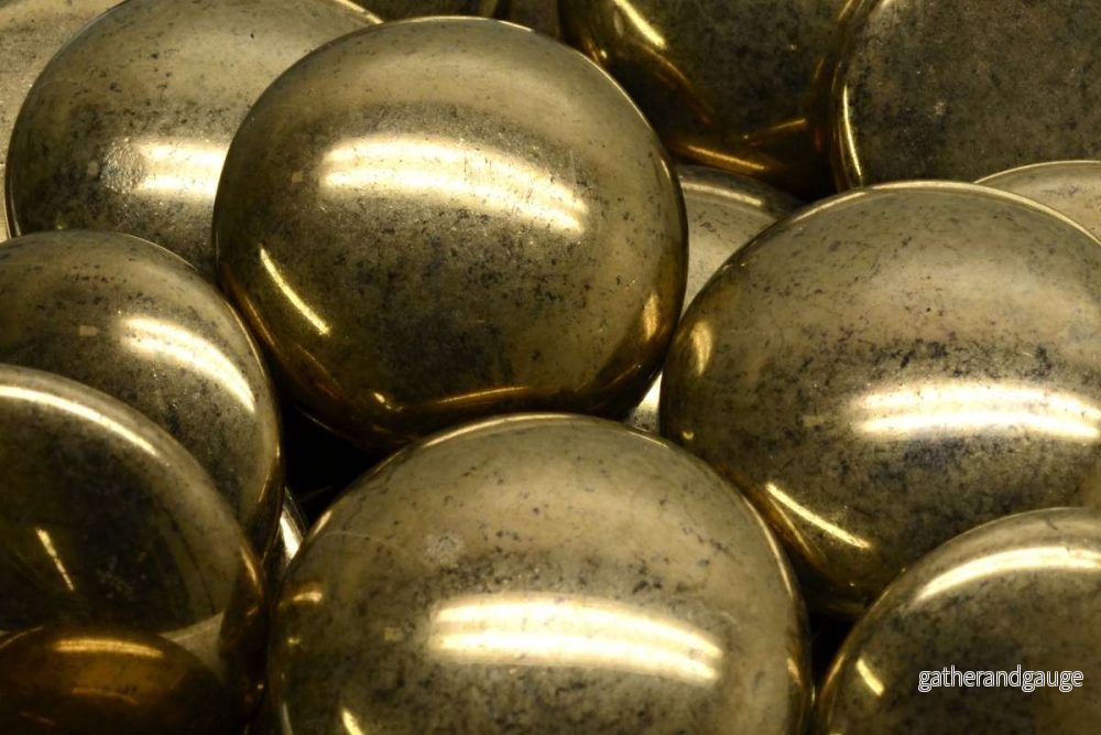 Cabochon Jet Gold Bronze, 25 mm, 1 styck Cabochon Jet Gold Bronze, 25 mm, 1 styck