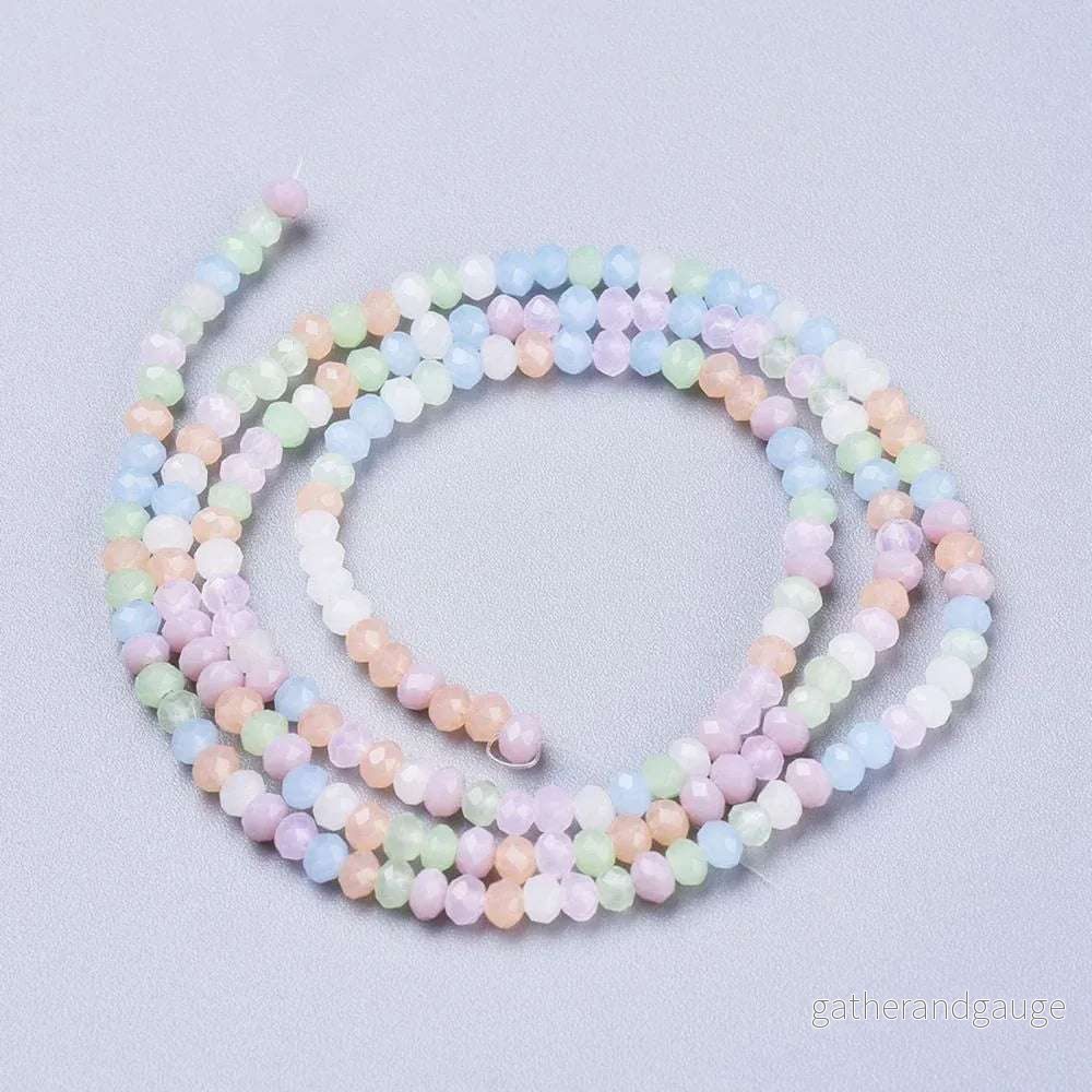 Facetterade glaspärlor – Pastell Mix 3×2,5mm 1 sträng Facetterade glaspärlor – Pastell Mix 3×2,5mm 1 sträng