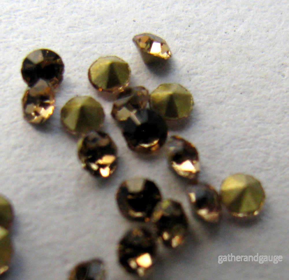 Strasstenar konformad baksida - Brun, 2,2mm, 25 pack - Bild 2