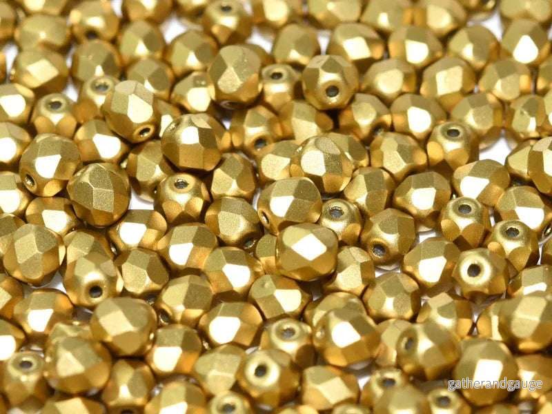 Tjeckiska Firepolish – Metallic Olivine, 4 mm 50-pack Tjeckiska Firepolish – Metallic Olivine, 4 mm 50-pack
