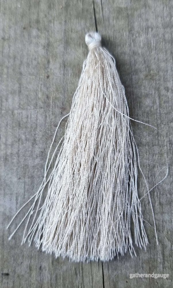 Hänge tassel polyester – Beige 90mm 1 styck