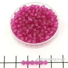 Tjeckiska MC Bicone - Fuchsia Matt 4mm 30-pack