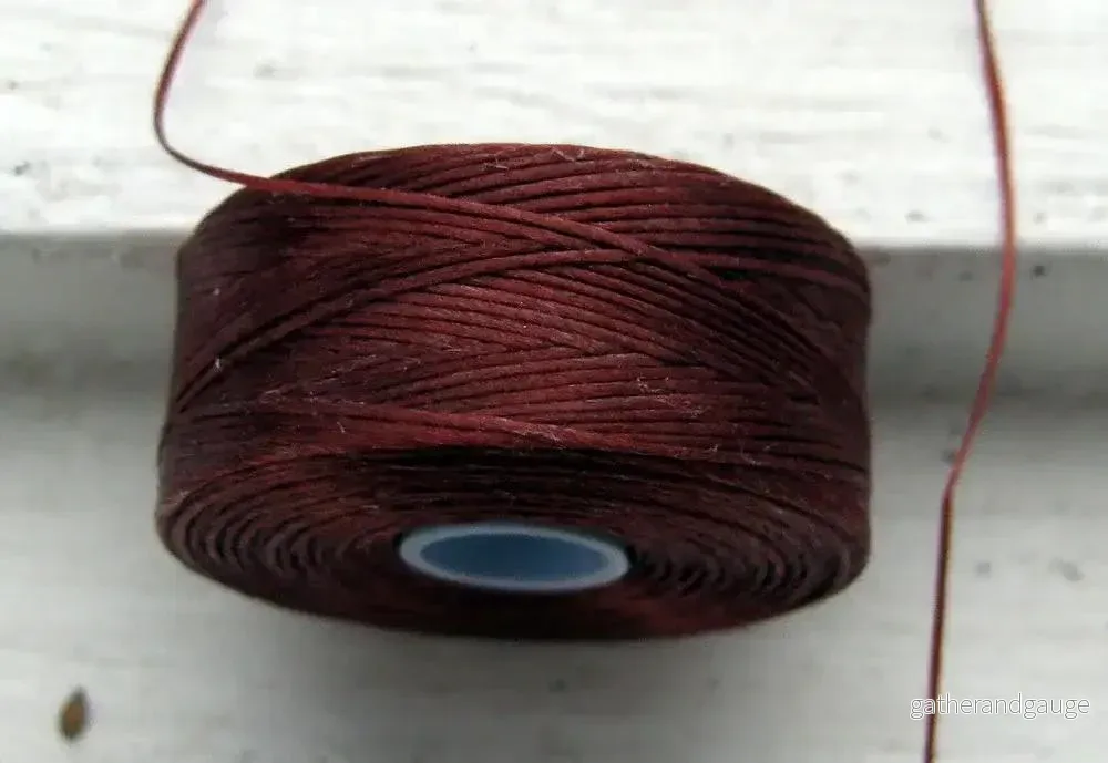 S-Lon bead thread - Sienna, strl D, 1 rulle - Bild 2