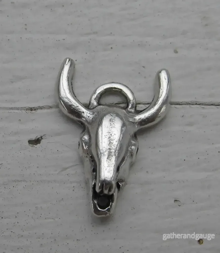 Berlock silverfärgad – Tjur döskalle 20×15 mm – 1 styck
