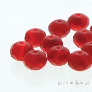 Tjeckiska Firepolish Donut - Red 2 ton Matt 4x7mm, 1 sträng