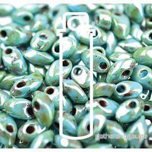 Miyuki Long Magatama - Picasso SF Green Luster 4x7mm 8,5gram