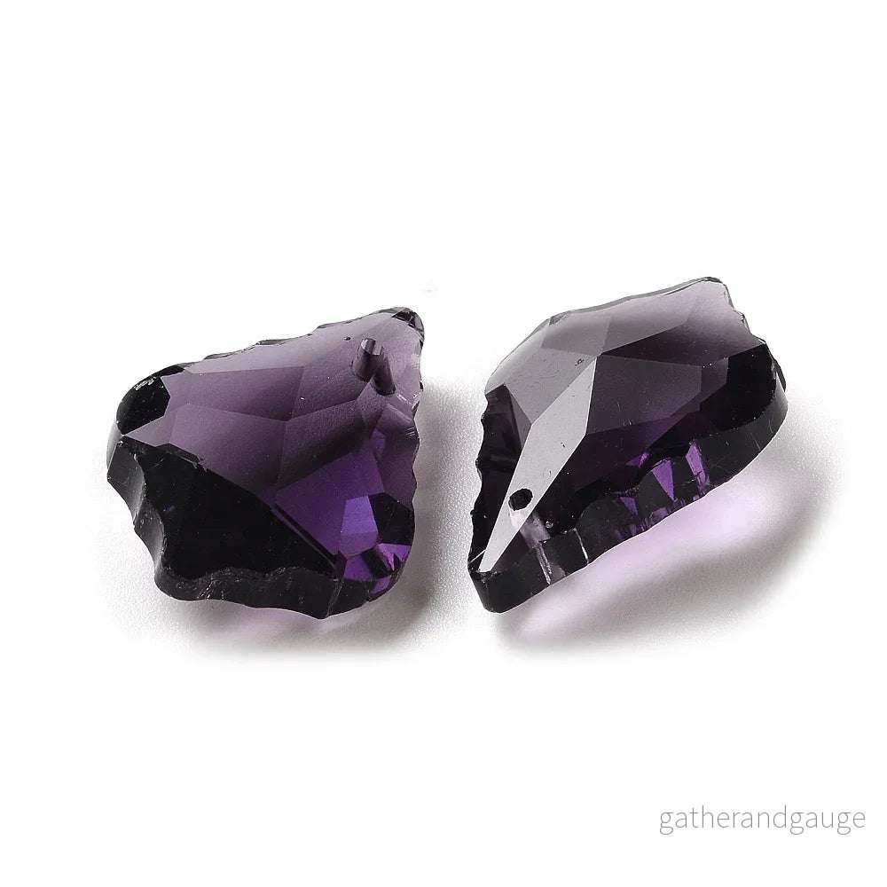 Facetterat hänge – Leaf Pendant Purple 22x16mm 1 styck