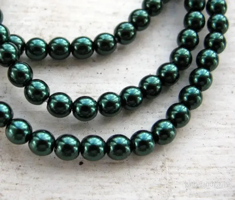Tjeckiska Vaxade Glaspärlor - Deep Emerald 4mm, 1 sträng - Bild 2