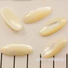 Cabochon Pearl – Oval 25x10mm 1 styck Cabochon Pearl – Oval 25x10mm 1 styck