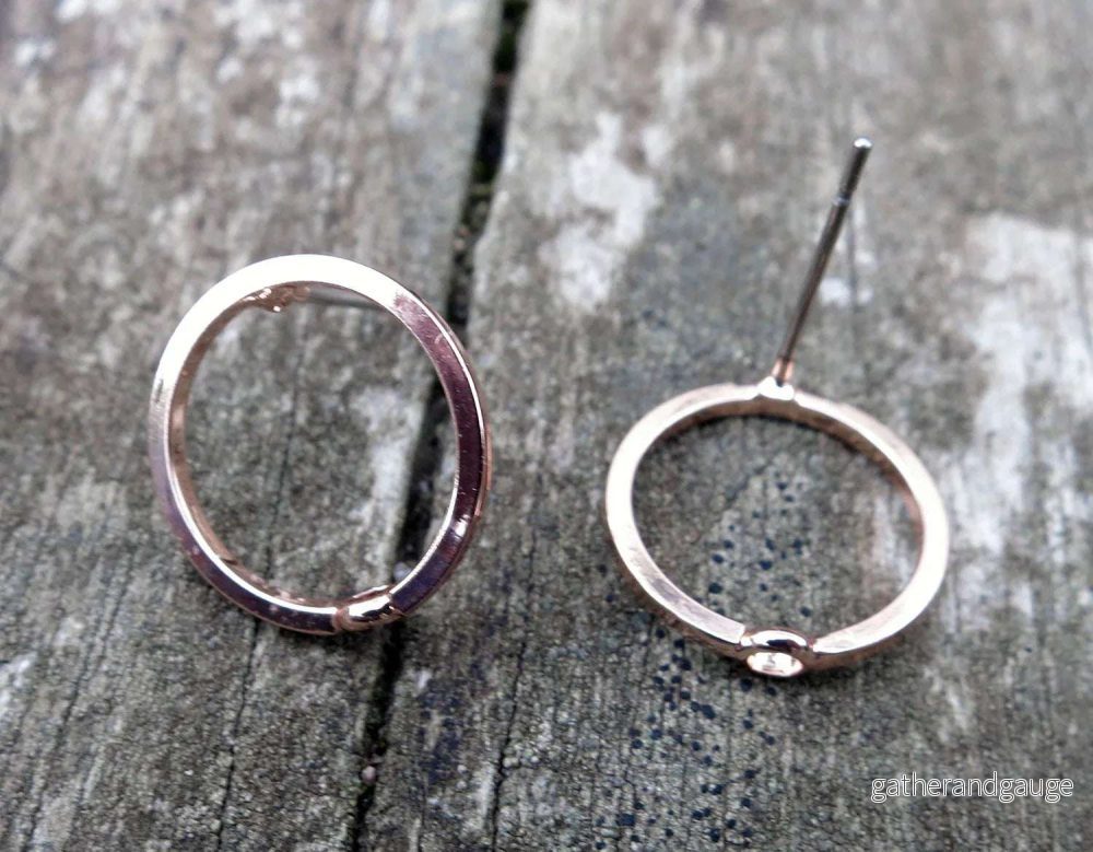 Örstickare roséguldfärgad - Ihålig Cirkel 14mm, 2-pack