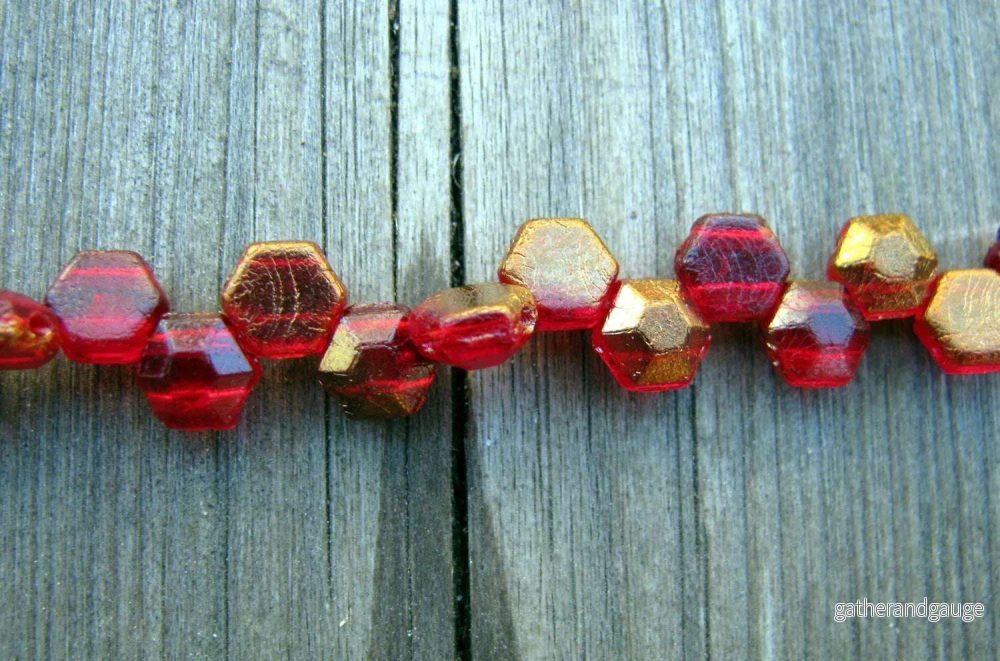 Honeycomb Jewel - Ruby Bronze 6mm, 1 sträng - Bild 2