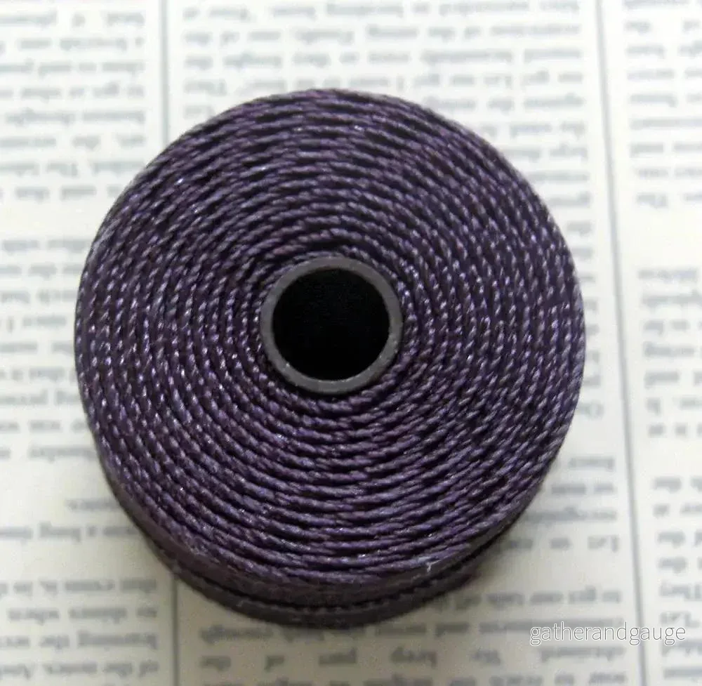 S- Lon bead cord – Eggplant, 1 rulle S- Lon bead cord – Eggplant, 1 rulle