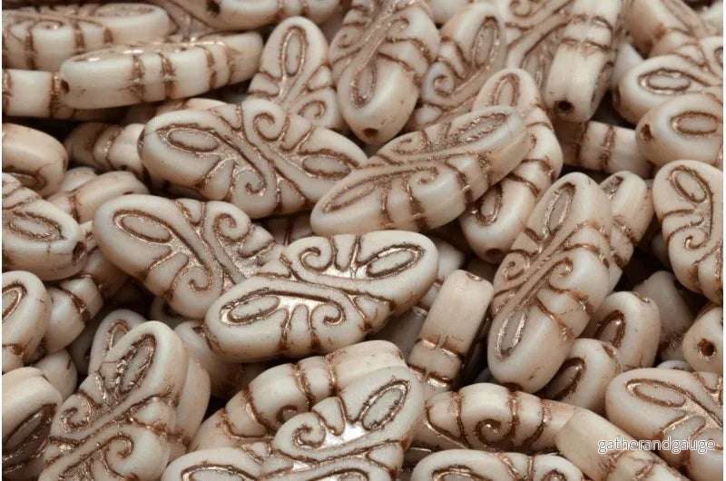 Arabesque Beads – Matt light brown with brown 19x9mm, 6-pack