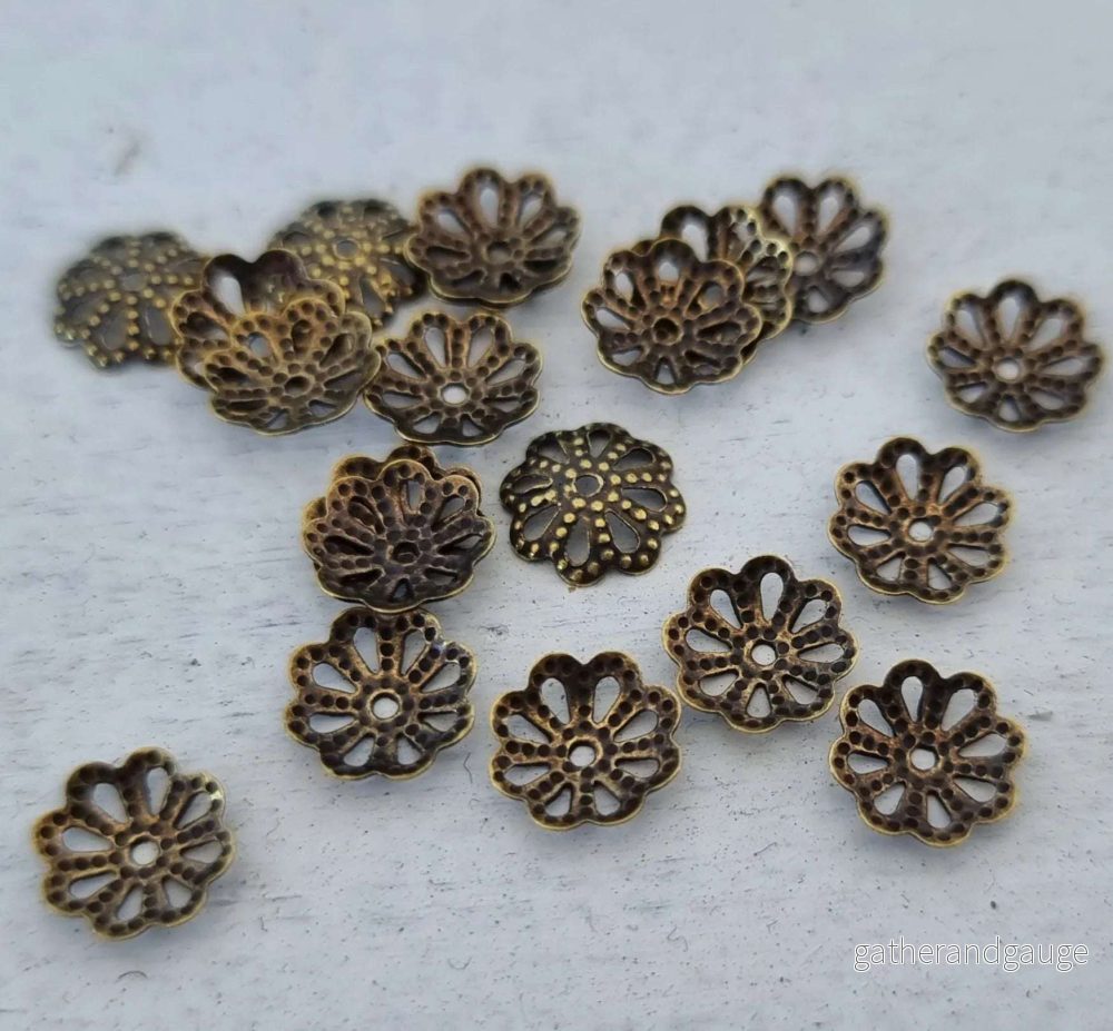 Pärlhattar Bronsfärgade - Filigree 8mm, 20-pack - Bild 2