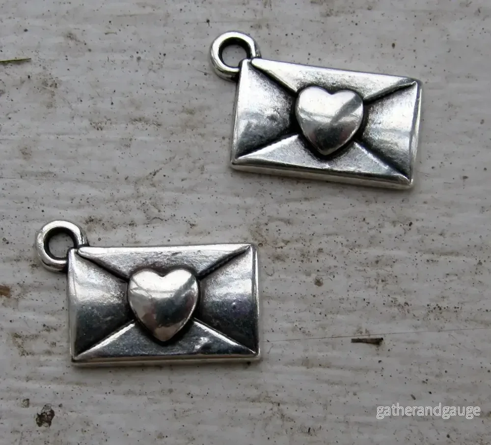 Berlock Silverfärgad - Brev med hjärta, 2-pack - Bild 2