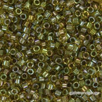 Miyuki Delica – Fancy Lined Lime 11/0, 5 gram