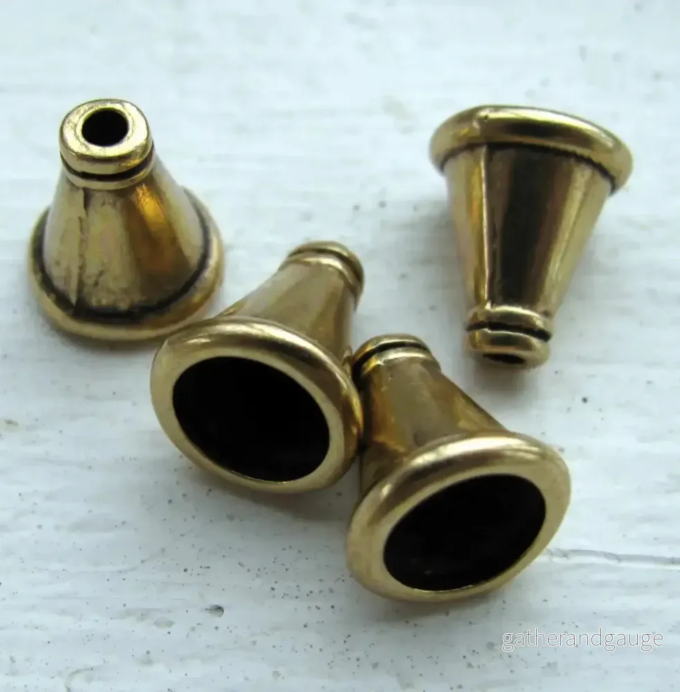Koner bronsfärgade - Stilrena 11,5x10mm 4-pack
