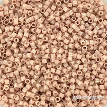 Miyuki Delica – Opaque Pink Champagne 15/0, 3 gram Miyuki Delica – Opaque Pink Champagne 15/0, 3 gram