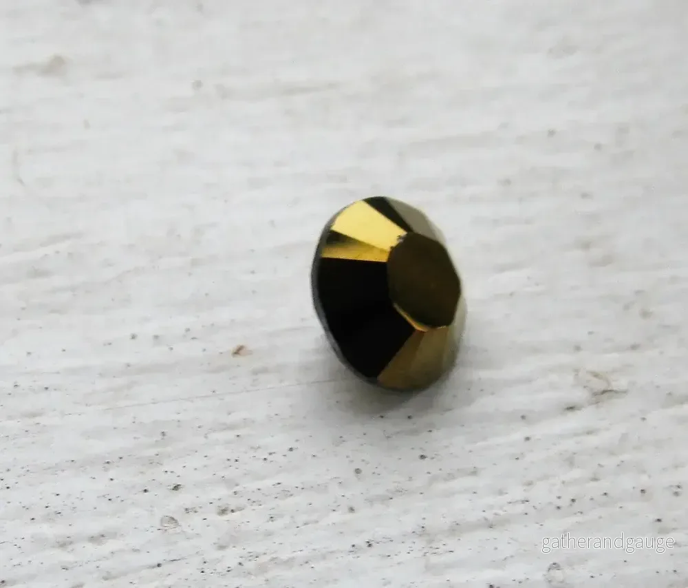 Swarovski Chaton 1088 SS39 - Crystal Dorado 8mm, 1 styck - Bild 3