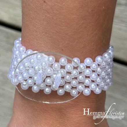 Armband Corsage – pärlor vit