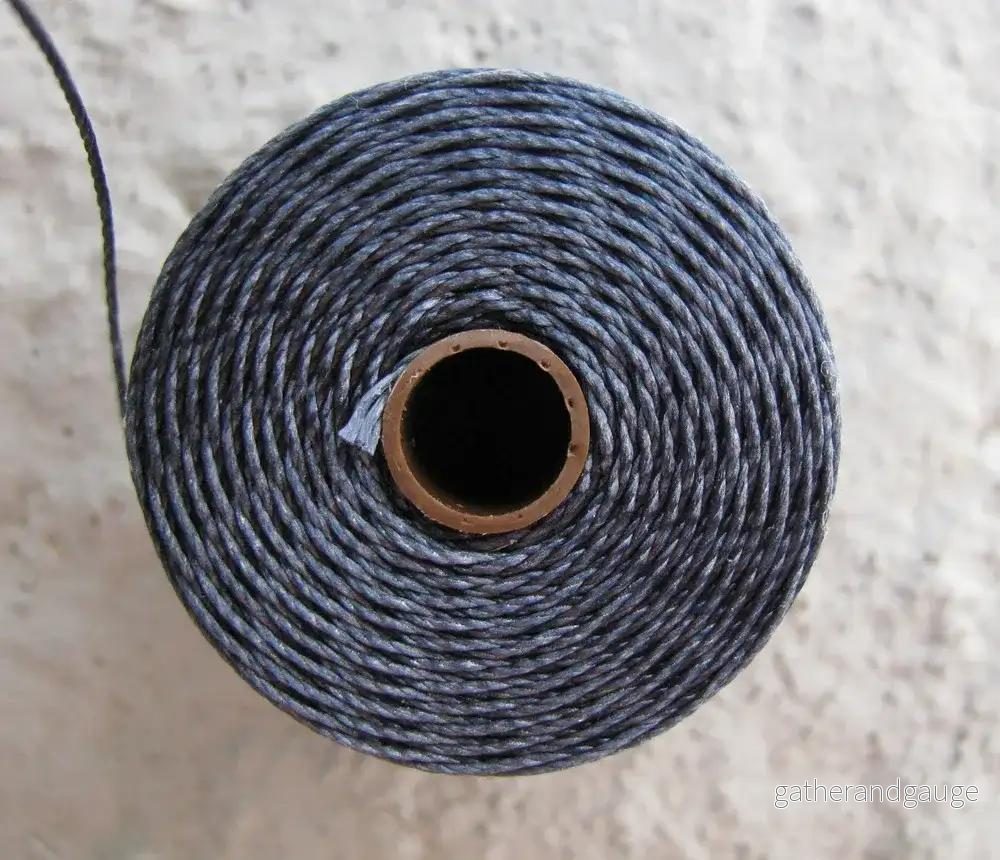 S- Lon bead cord – Indigo, 1 rulle S- Lon bead cord – Indigo, 1 rulle