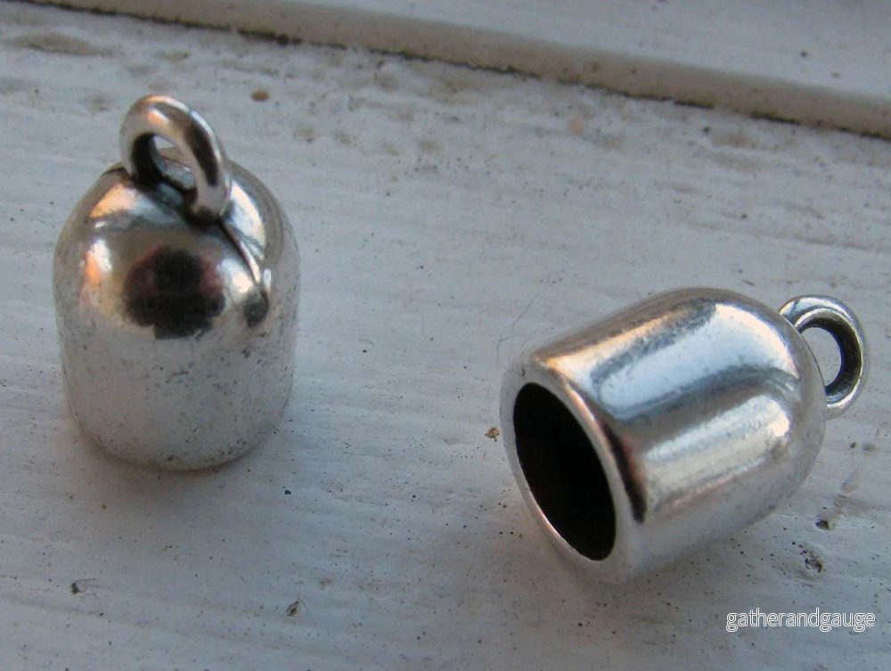 Ändfäste antiksilverfärgade – Rundade med ögla, 8,2mm, 2-pack