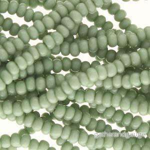 Tjeckiska seed beads – Jade Opaque Solgel 11/0, 17 gram Tjeckiska seed beads – Jade Opaque Solgel 11/0, 17 gram