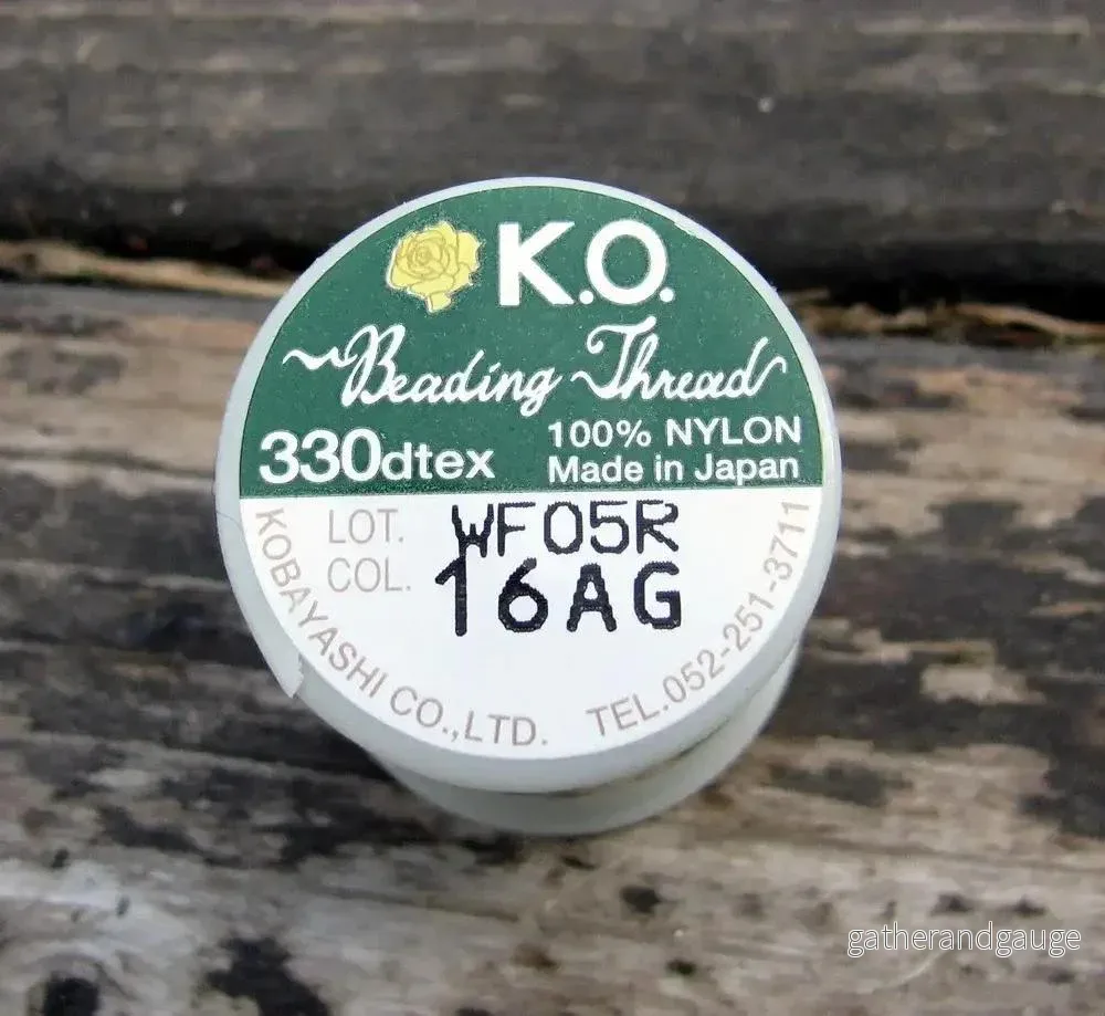 K.O pärltråd - Apple Green, 1 rulle - Bild 2