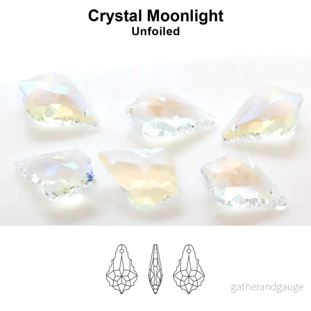Aurea Crystals A6090 Baroque Pendant – Crystal Moonlight 30 mm, 1 styck Aurea Crystals A6090 Baroque Pendant – Crystal Moonlight 30 mm, 1 styck