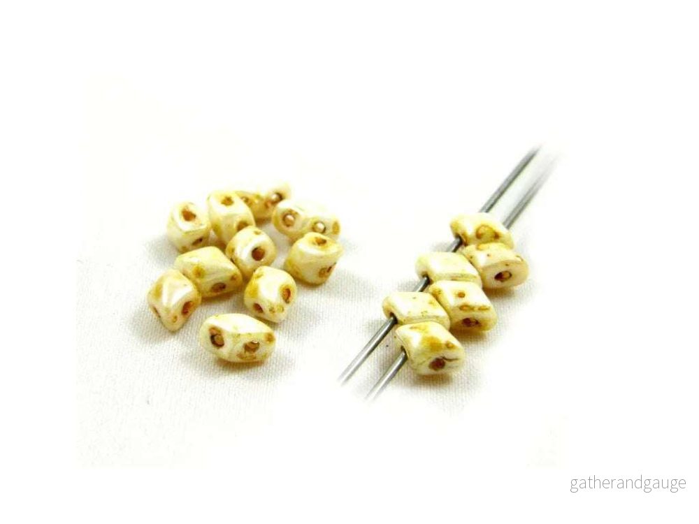 Vario Bead – Alabaster Beige Luster 10 gram Vario Bead – Alabaster Beige Luster 10 gram