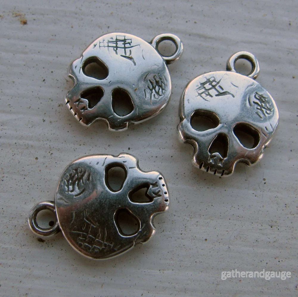 Berlock Silverfärgad - Döskalle 11x12mm 3-pack