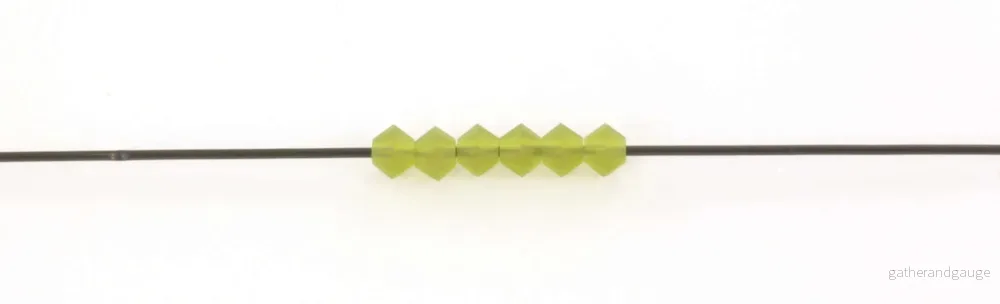 Tjeckiska MC Bicone - Olivine Matt 3 mm (40-pack) - Bild 2