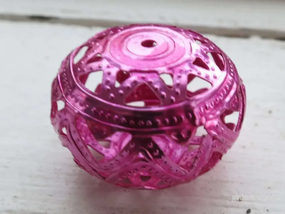 Filigree Boll – Rosa Metallic 26x19mm Filigree Boll – Rosa Metallic 26x19mm