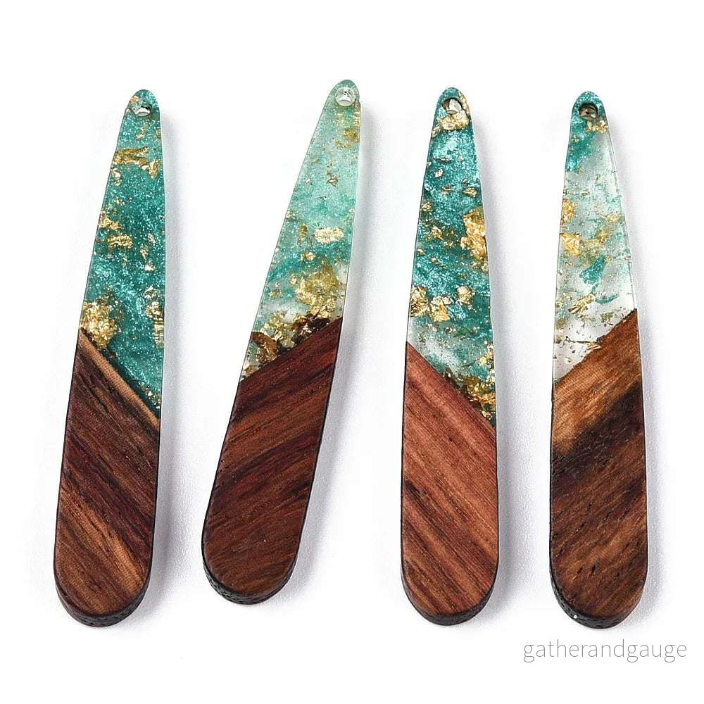 Hänge Trä och Resin - Droppe Grön med Guldflakes 44x7,5mm 1 styck - Bild 3