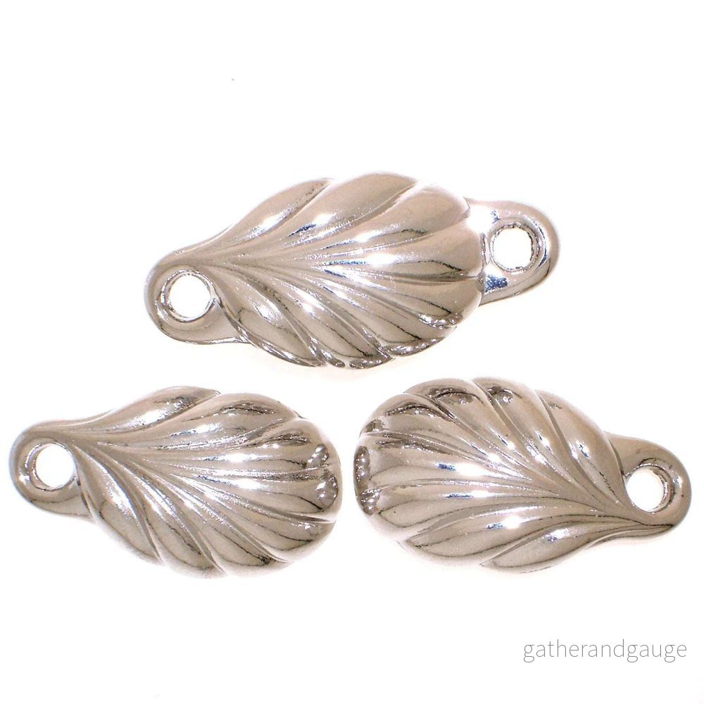 Claspgarten Magnetlås – Löv Rodiumpläterat 30x14mm 1 styck Claspgarten Magnetlås – Löv Rodiumpläterat 30x14mm 1 styck