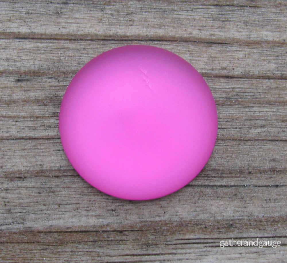 Luna Cabochon - Raspberry 18 mm, 1 styck