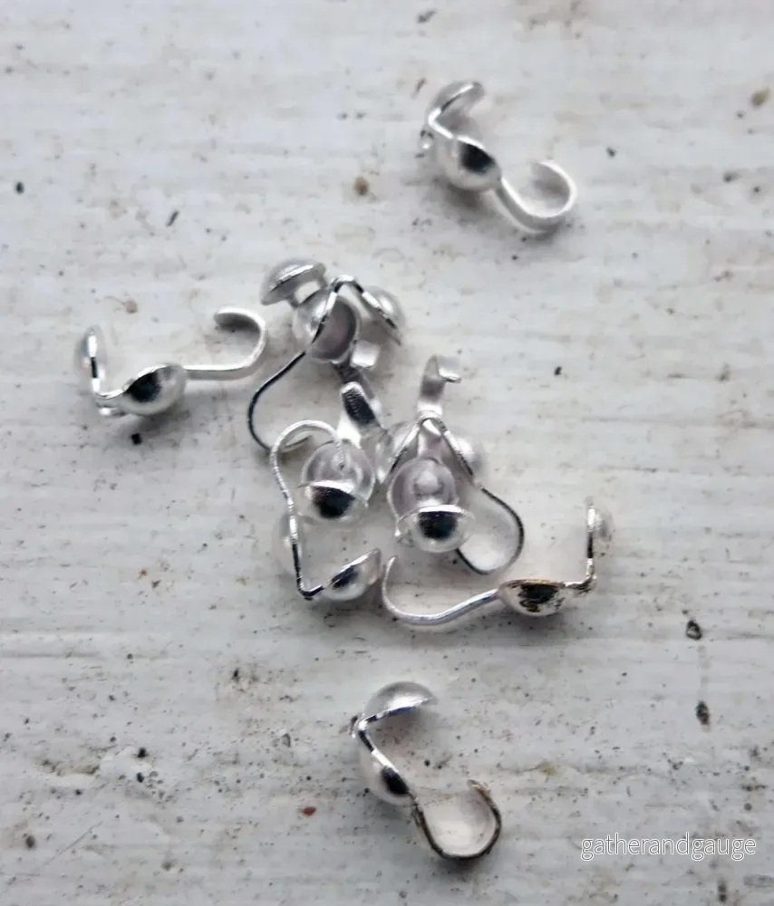 Knutgömma ljustsilverfärgad – 3mm, 10-pack Knutgömma ljustsilverfärgad – 3mm, 10-pack