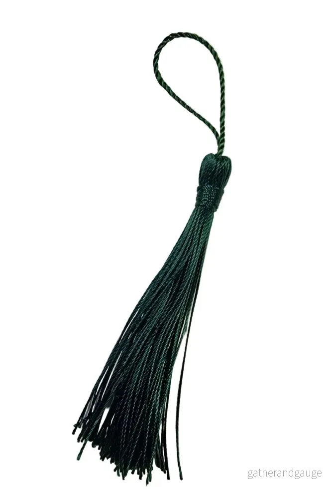 Hänge tassel Polyester – Mörkgrön 80mm 1 styck Hänge tassel Polyester – Mörkgrön 80mm 1 styck