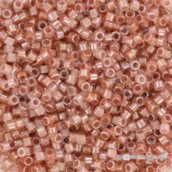 Miyuki Delica - Sparkling Lined Vintage Rose 11/0, 5 gram