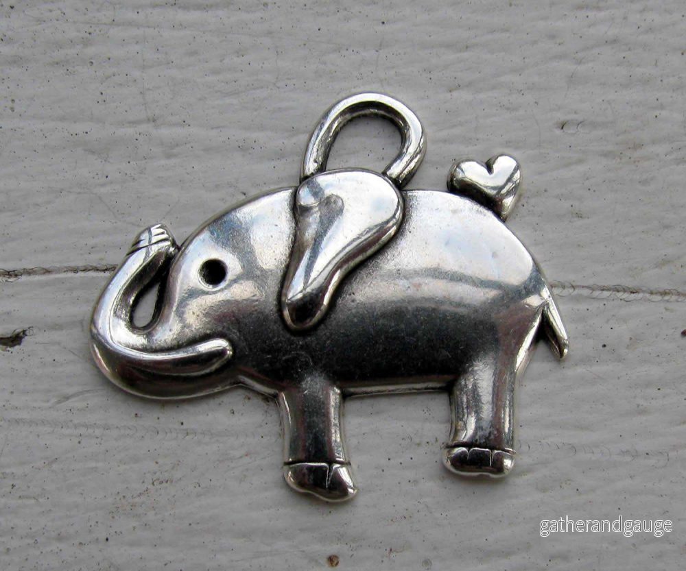 Berlock silverfärgad - Elefant med hjärta 1 styck - Bild 2