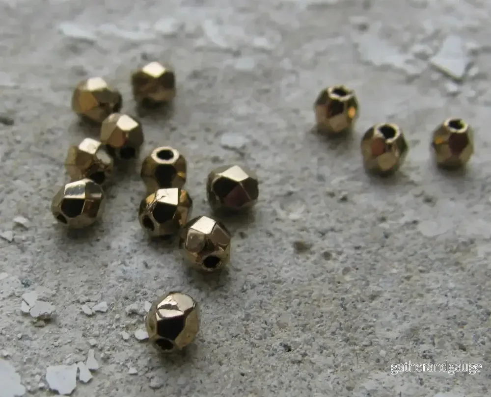 Tjeckiska Firepolish - Gold Bronze 3 mm, 50-pack